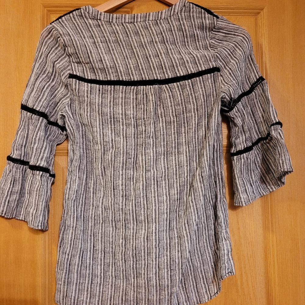 Shirt - Picture 3 of 4